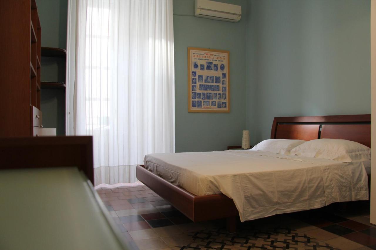 Casa Vacanza Icaros, Ortigia Hictoric Center, 200 Mt From The Beach Syracuse Екстер'єр фото