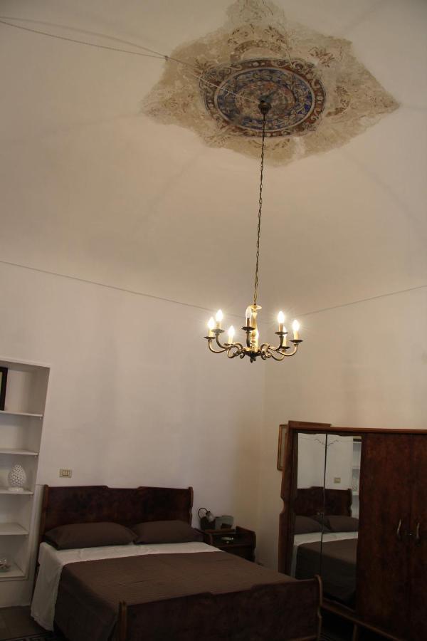 Casa Vacanza Icaros, Ortigia Hictoric Center, 200 Mt From The Beach Syracuse Екстер'єр фото
