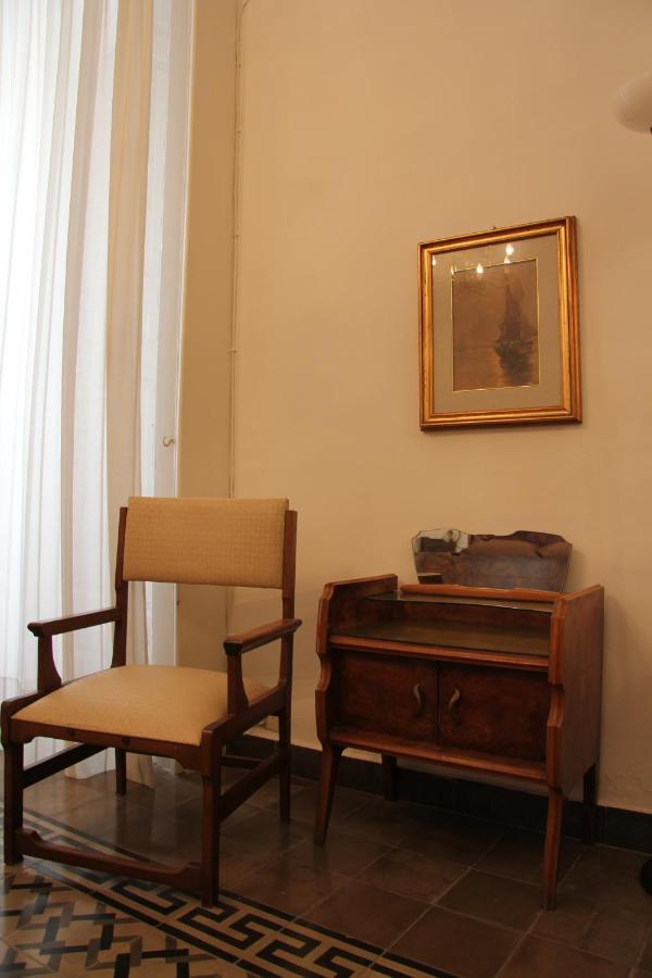 Casa Vacanza Icaros, Ortigia Hictoric Center, 200 Mt From The Beach Syracuse Екстер'єр фото